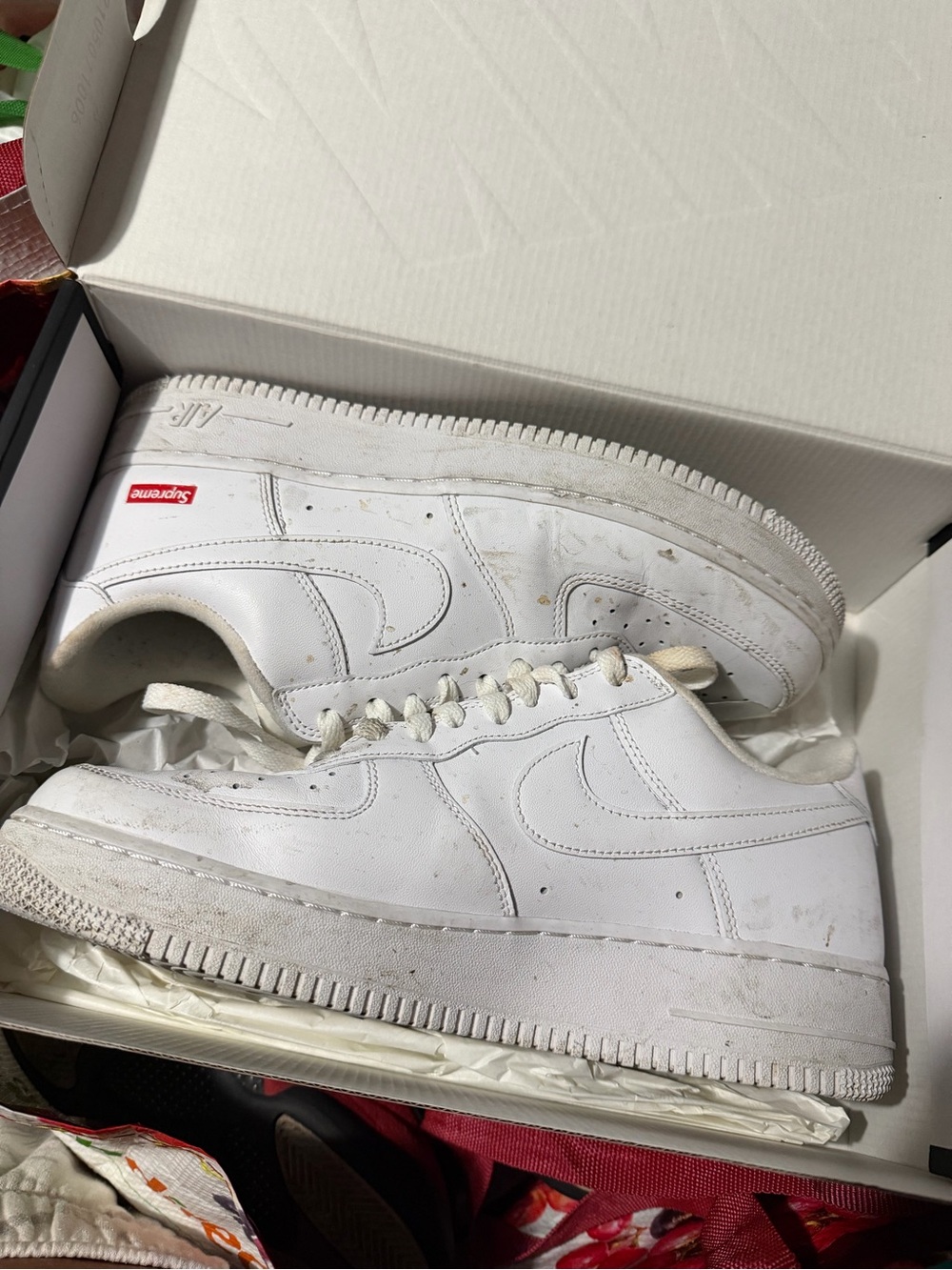 Supreme Nike White Low-Top Sneakers